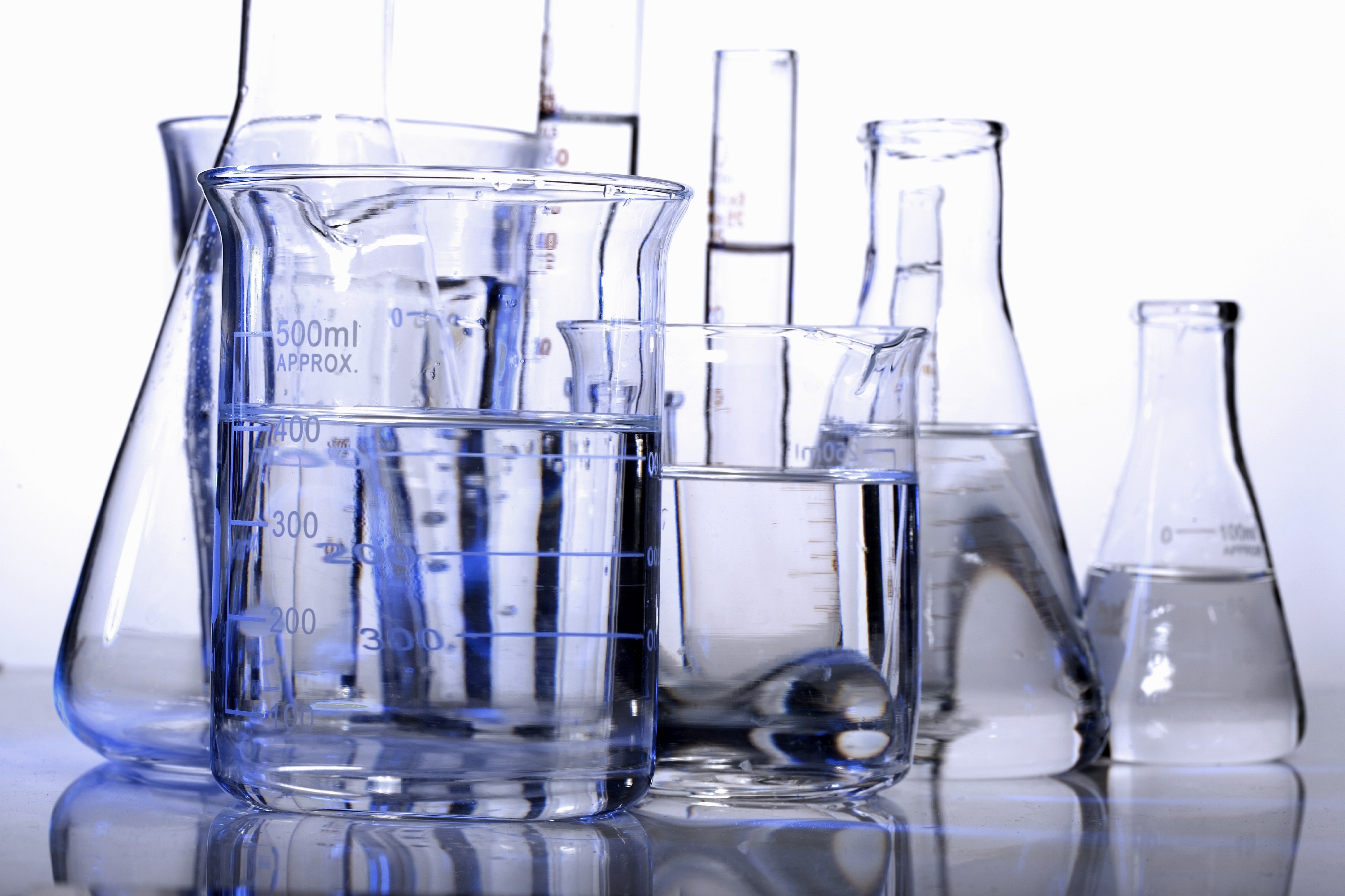 انواع شیشه آلات آزمایشگاهی _ نحوه ی تشخیص ظروف شیشه ای آزمایشگاهی اصل از غیر اصل 